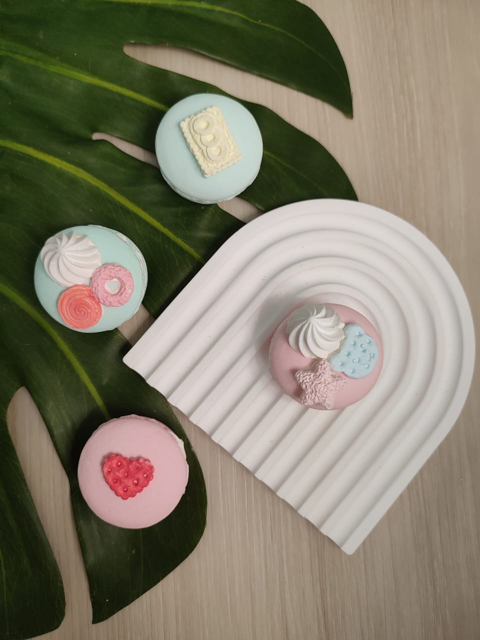 Macaron Dreams Aroma Stone with Tray